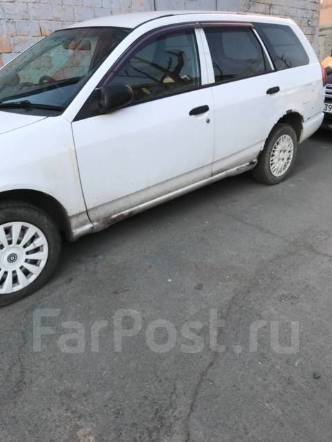Ниссан ад 2002г