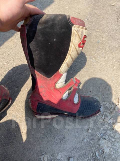 Продам мотоботы fox размер 46 - Экипировка во Владивостоке