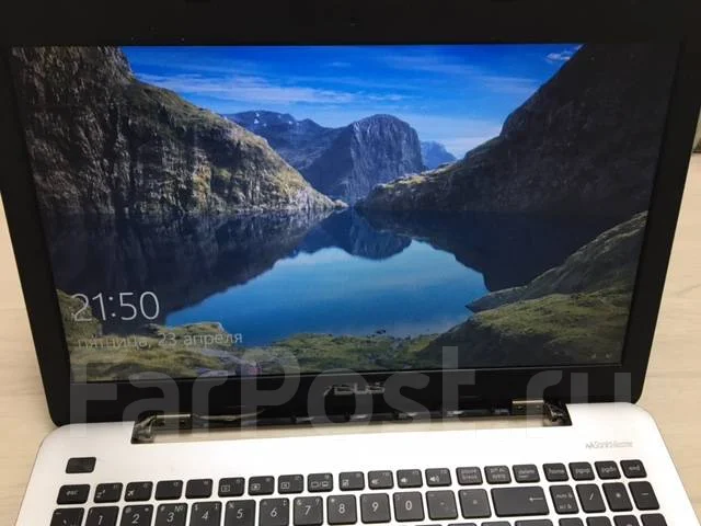 Asus X555L. 15.6", 2 400����, ��� 8 ��, ���� 1 000���, WiFi: 1, Bluetooth: 1, ����������� �� 1��. ����