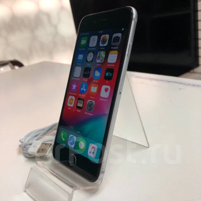Apple iPhone 6. �/�, �����, ������, 3G, 4G LTE, NFC ����