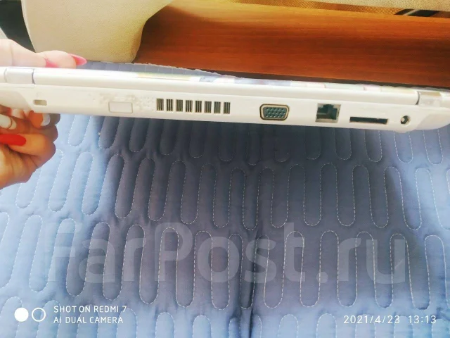 DNS. 11.6", 1 860����, ��� 4 ��, ���� 120���, WiFi: 1, Bluetooth: 1, ����������� �� 2��. ����