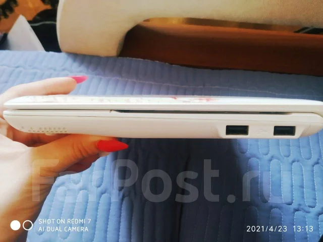 DNS. 11.6", 1 860����, ��� 4 ��, ���� 120���, WiFi: 1, Bluetooth: 1, ����������� �� 2��. ����