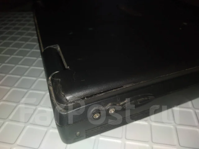 Compaq. 14", 300����, ��� 256 �� � ������, ���� 6���, ����������� �� 1��. ����