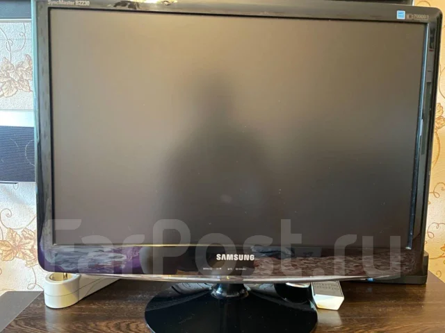 Samsung. 22" ����