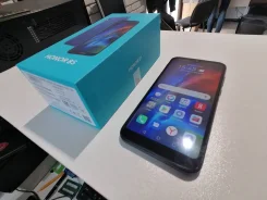 Honor 8S. �/� ����