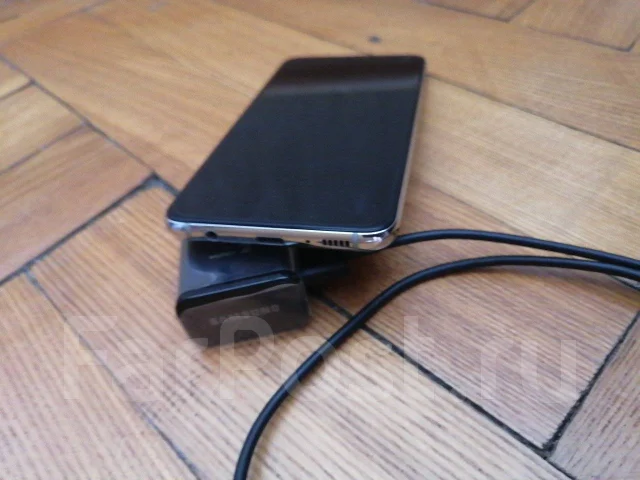 Samsung Galaxy S10e. �/�, �����, 4G LTE, NFC ����