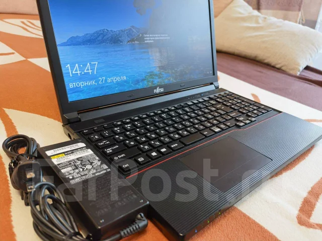 Fujitsu LifeBook A. 15.6", 2,5����, ��� 8 ��, ���� 320���, WiFi: 1, Bluetooth: 1, ����������� �� 1��. ����