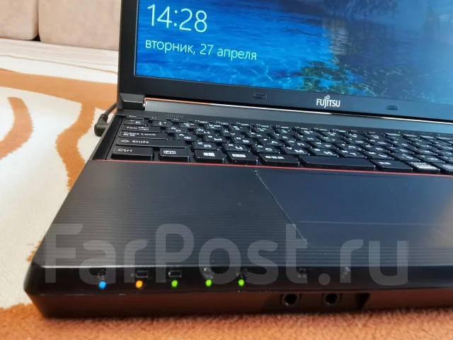Fujitsu LifeBook A. 15.6", 2,5����, ��� 8 ��, ���� 320���, WiFi: 1, Bluetooth: 1, ����������� �� 1��. ����