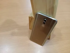 Huawei Mate 20 lite. �/�, �������, �����������, 3G, 4G LTE, Dual-SIM, NFC ����