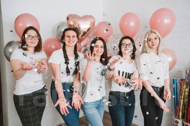 Аэродизайнер дизайнер декоратор оформитель художник в Мастерской ...