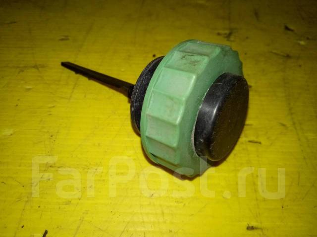 Крышка бачка гидроусилителя руля Volkswagen Passat B5 1997 8D0422361B ...