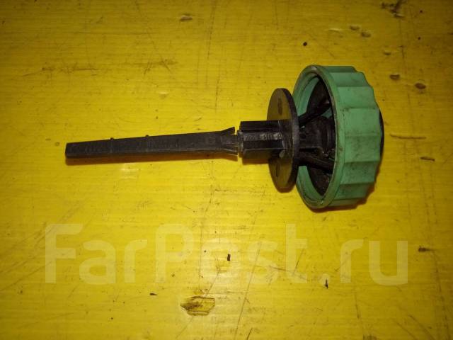 Крышка бачка гидроусилителя руля Volkswagen Passat B5 1997 8D0422361B ...
