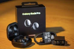 Samsung Galaxy Buds ����