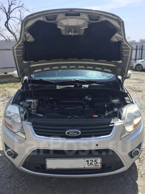 Ford Kuga. WF0RXXGCDR9R69084 ����