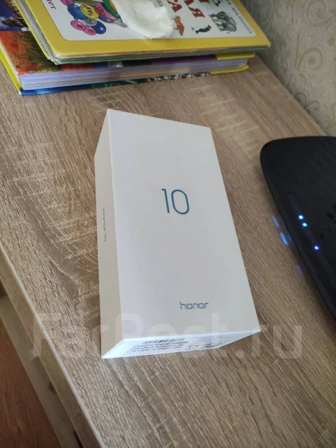 Honor 10. �/�, ������, 4G LTE, NFC ����