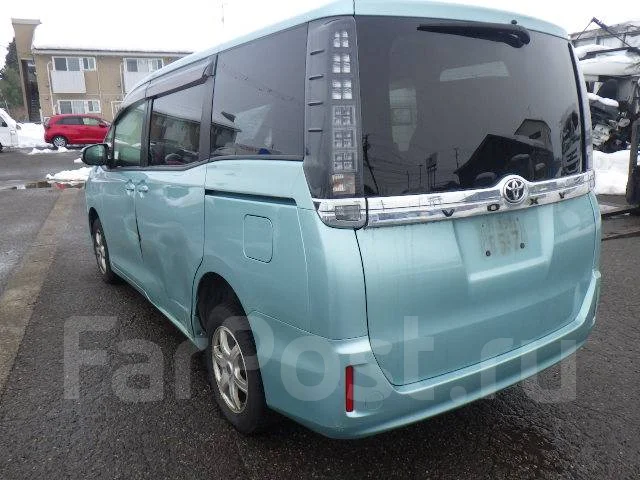 Toyota Voxy. ZRR85, 3ZR ����