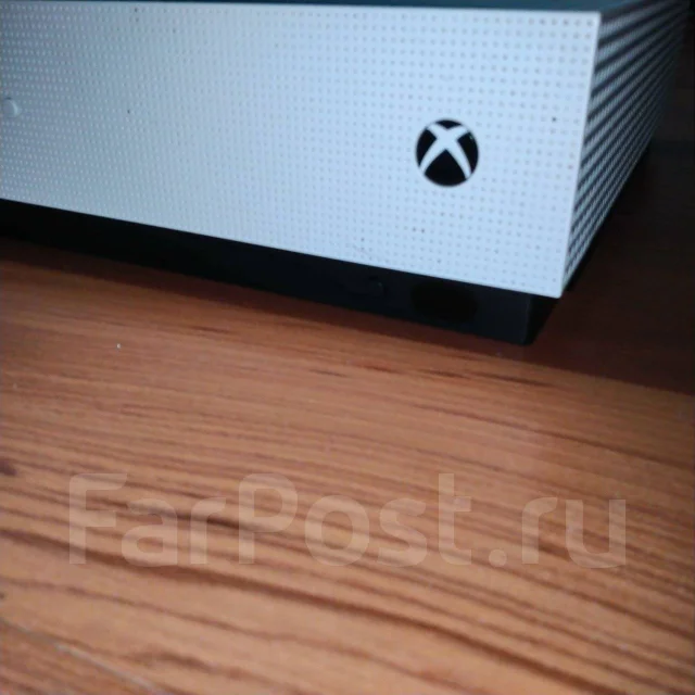 Microsoft Xbox One S ����