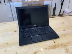 Dell Vostro V13. 13.3", 2,0����, ��� 1024 ��, ���� 500���, WiFi, Bluetooth ����