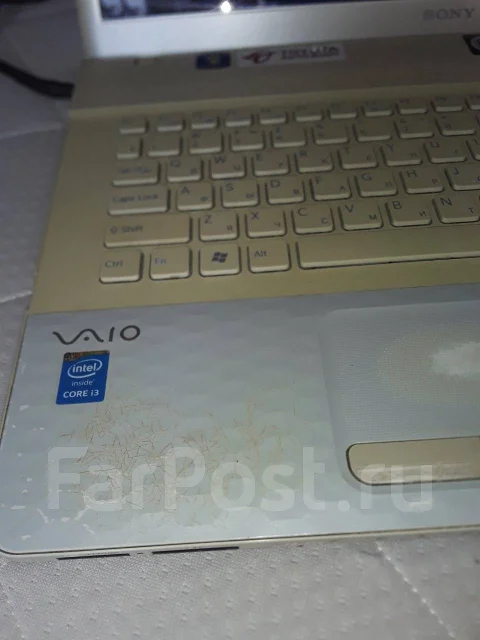 Sony VAIO. 17", 2,2����, ��� 4 ��, ���� 465���, WiFi: 1, Bluetooth: 1, ����������� �� 30��. ����