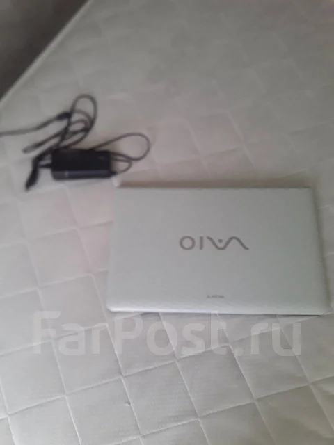 Sony VAIO. 17", 2,2����, ��� 4 ��, ���� 465���, WiFi: 1, Bluetooth: 1, ����������� �� 30��. ����