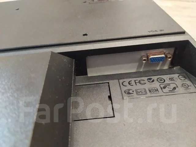 Acer. 17" ����