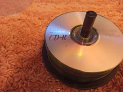 CD-R. ����