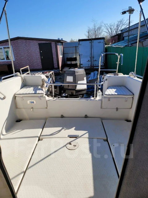 Tohatsu. 1993 ���, ����� 5,9��., ��������� ���������, 140��.�., ������ ����
