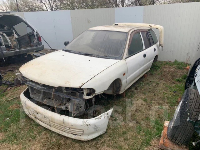 Mitsubishi Libero. CB2V, 4G15 ����