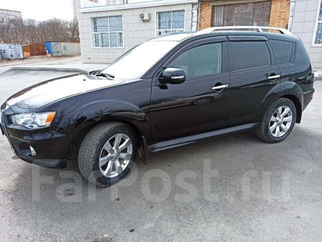 Mitsubishi Outlander. ��������, 4wd, 2.4 (170��.�.), ������, 136 000����. �� ����