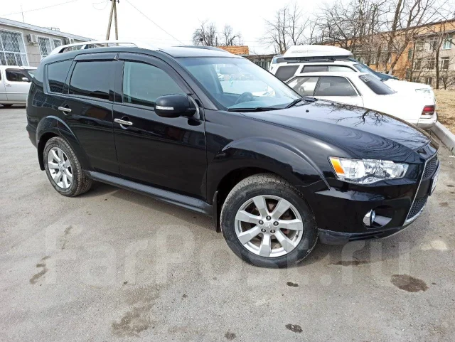 Mitsubishi Outlander. ��������, 4wd, 2.4 (170��.�.), ������, 136 000����. �� ����