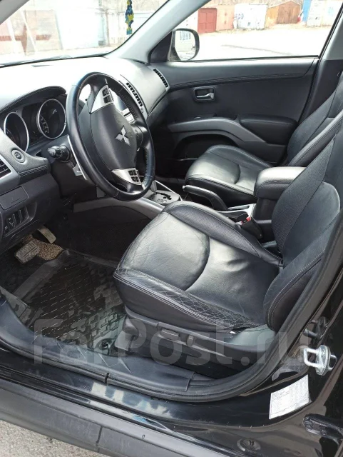 Mitsubishi Outlander. ��������, 4wd, 2.4 (170��.�.), ������, 136 000����. �� ����