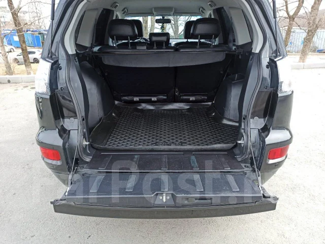 Mitsubishi Outlander. ��������, 4wd, 2.4 (170��.�.), ������, 136 000����. �� ����