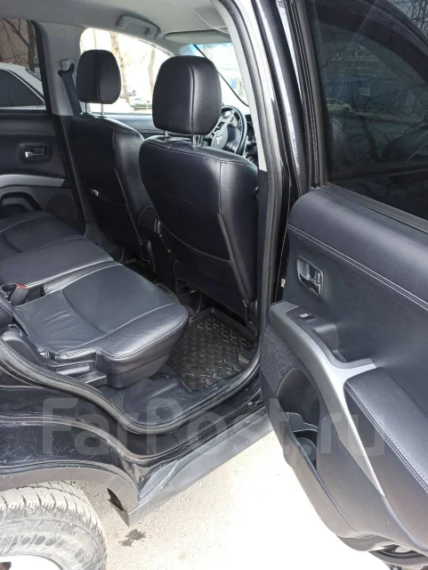 Mitsubishi Outlander. ��������, 4wd, 2.4 (170��.�.), ������, 136 000����. �� ����