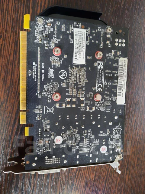 GeForce GTX 1050 ����