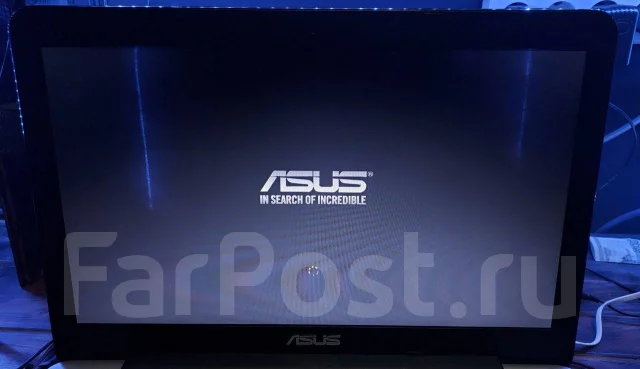Asus X555L. 15.6", 2,4����, ��� 12 ��, ���� 500���, WiFi: 1, Bluetooth: 1, ����������� �� 3��. ����