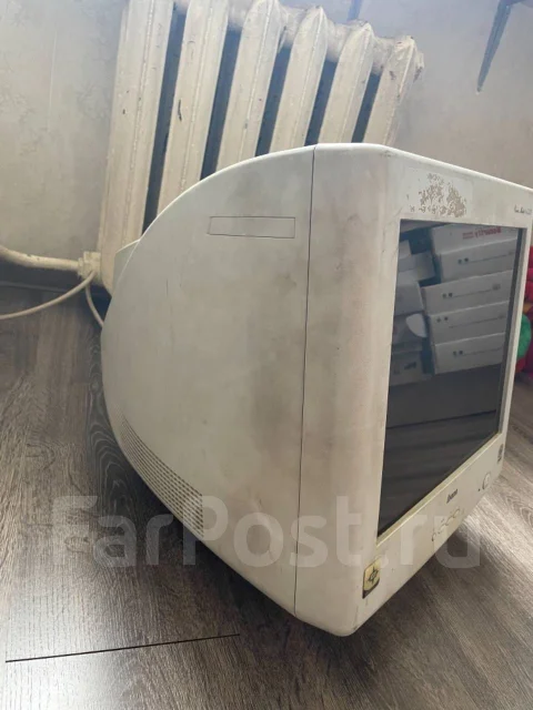 iiyama. 17" ����