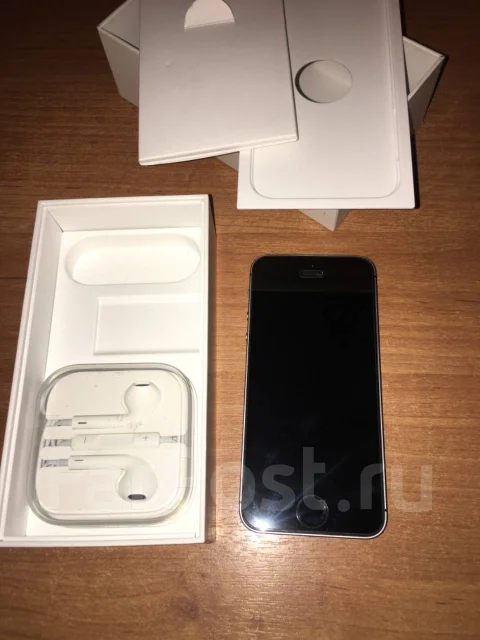 Apple iPhone SE. �/�, ������ ����