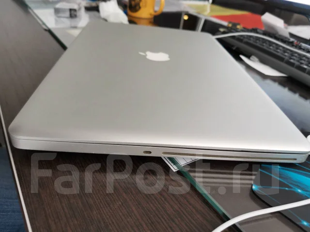 Apple MacBook Pro 17 2009 Mid. 17", 3,1����, ��� 8 ��, ���� 256���, WiFi: 1, Bluetooth: 1, ����������� �� 8��. ����