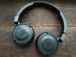 JBL T450BT ����