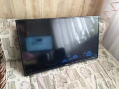 Thomson T40D21SF. LED ����