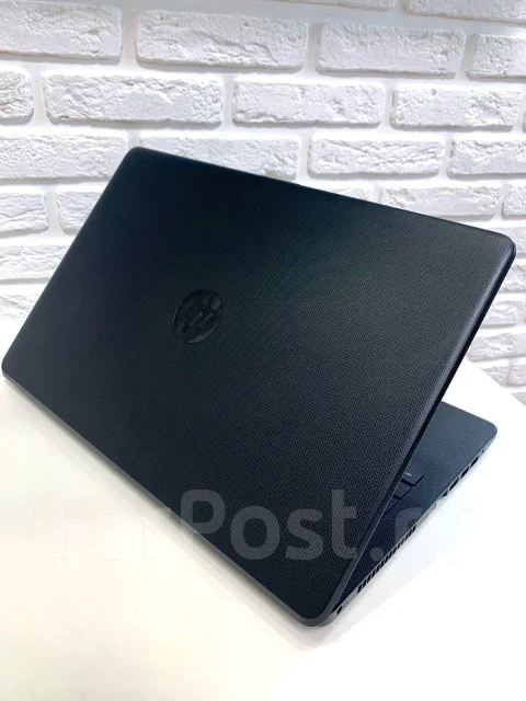 HP 15. 15.6", 1,6����, ��� 4 ��, ���� 500���, WiFi: 1, Bluetooth: 1, ����������� �� 11��. ����