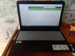 Asus VivoBook X556UQ. 15.6", 2,3����, ��� 12 ��, ���� 500���, WiFi, Bluetooth, ����������� �� 6��. ����