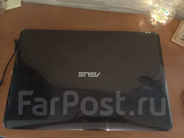Asus VivoBook X556UQ. 15.6", 2,3����, ��� 12 ��, ���� 500���, WiFi: 1, Bluetooth: 1, ����������� �� 6��. ����