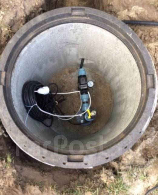 в кессоне из колец 1,5 м скважина. кессон из бетонных колец. бетонный кессон для скважины. муфта в кессон для скважины 125мм. кессон для скважины из бетонных колец 2м.