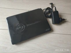 Acer Aspire One. 10.1", 1,6����, ��� 2048 ��, ���� 500���, WiFi, Bluetooth, ����������� �� 3��. ����