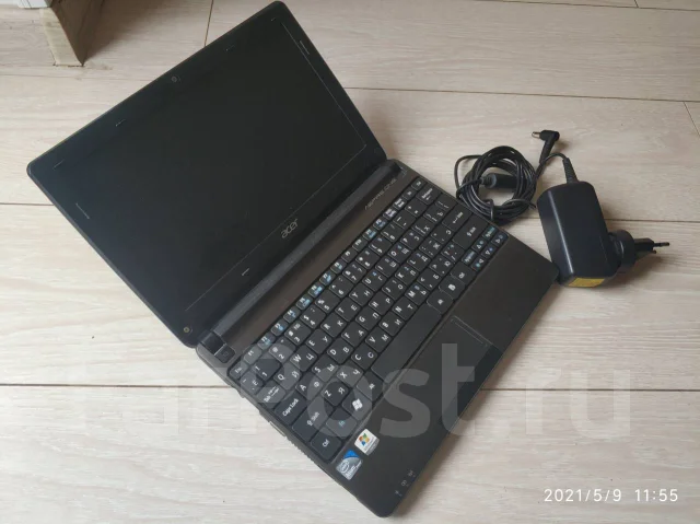 Acer Aspire One. 10.1", 1,6����, ��� 2048 ��, ���� 500���, WiFi: 1, Bluetooth: 1, ����������� �� 3��. ����