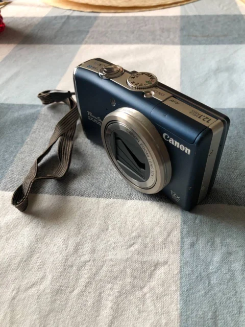 Canon PowerShot SX200 IS. 10 - 14.9 ��, ���: 12� ����