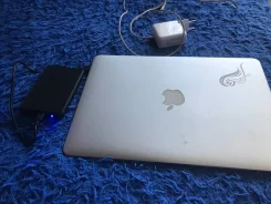 Apple MacBook Air 13 2010 Late. 13.3", ��� 2048 ��, ���� 128���, WiFi: 1, Bluetooth: 1 ����
