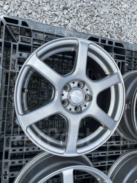 Yokohama Laycea 02. 6.5x16", 5x100, ET48, �� 67���. ����
