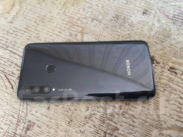 Honor 10i. �/�, ������, 4G LTE, NFC ����